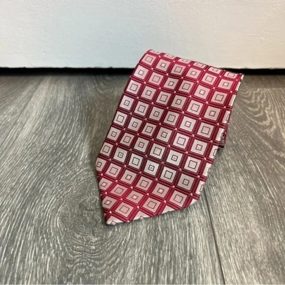 Bundle of 3 ties Boss, Oscar de Larenta, Pierre Cardin - Picture 8 of 10